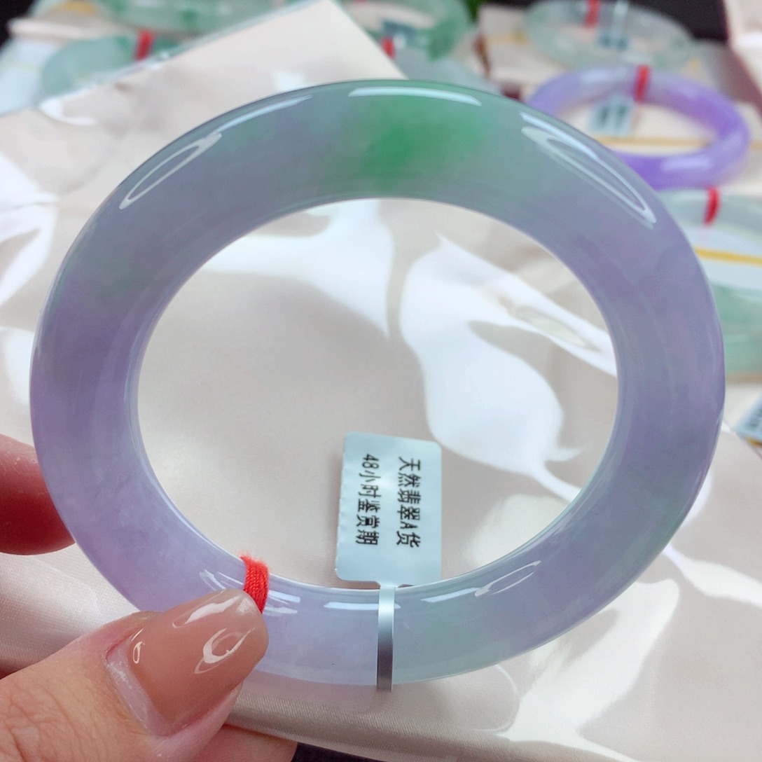 翡翠手镯（圆镯）未镶嵌S****g师妹冰窖春彩毕业