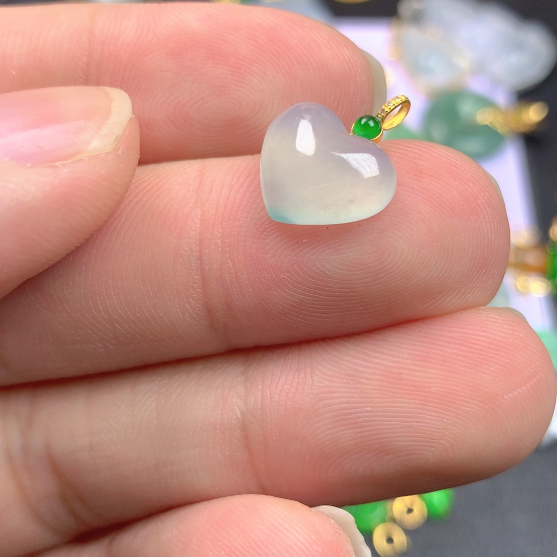 【闪购商品】颈饰18K金镶嵌翡翠翡翠