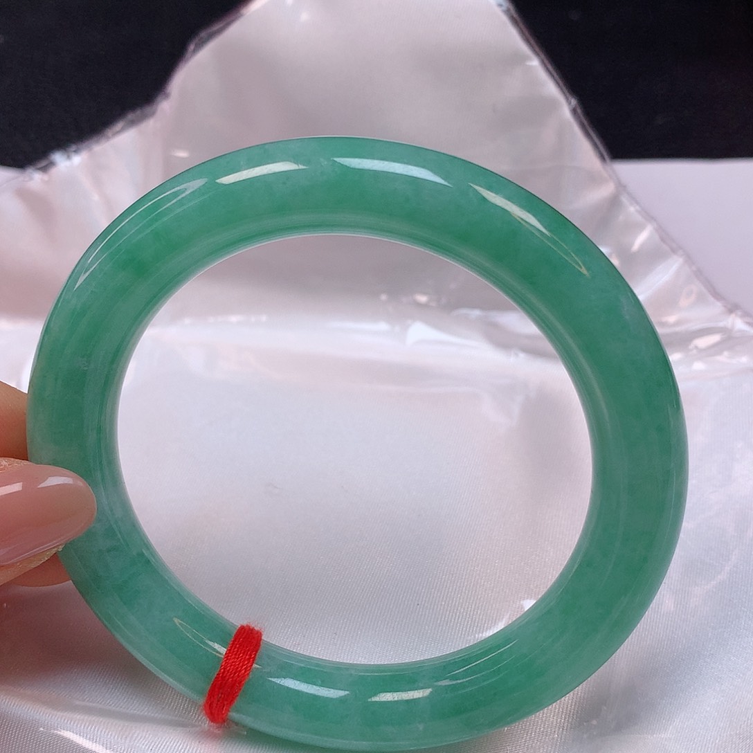 【闪购商品】翡翠手镯未镶嵌57+圆条手镯