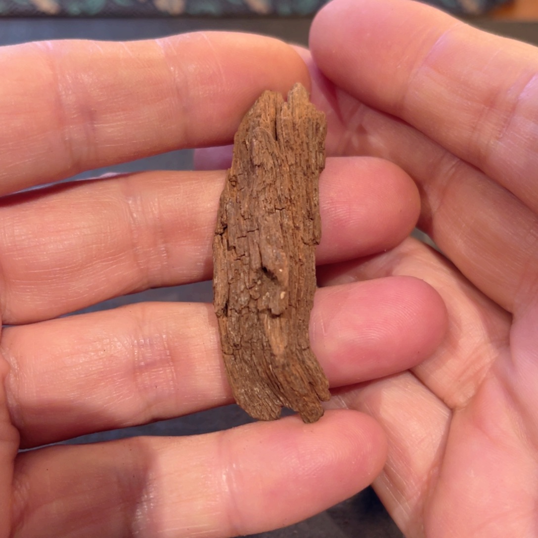 沉香沉香木制品富森红土3.82克