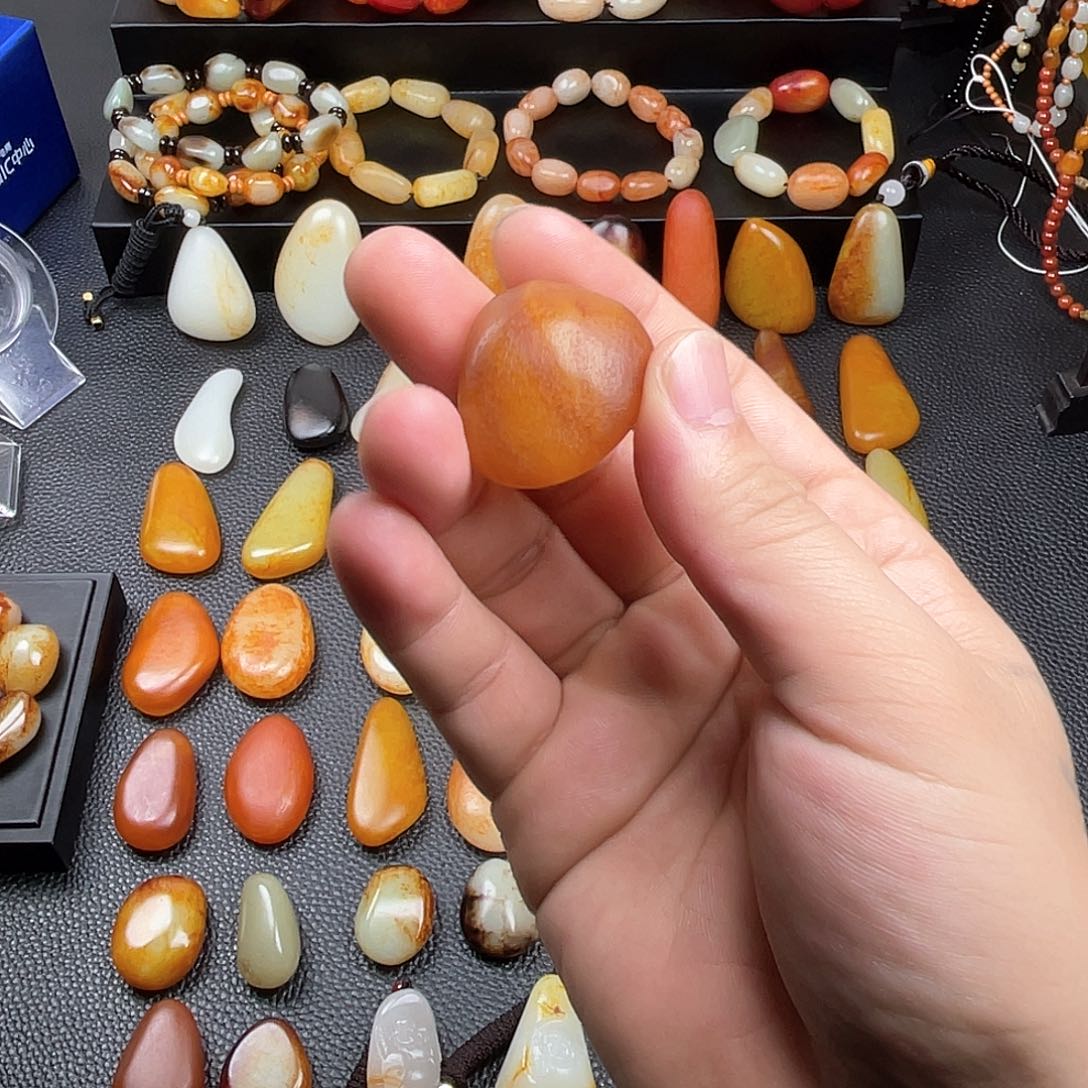 和田玉吊坠(赠链)未镶嵌