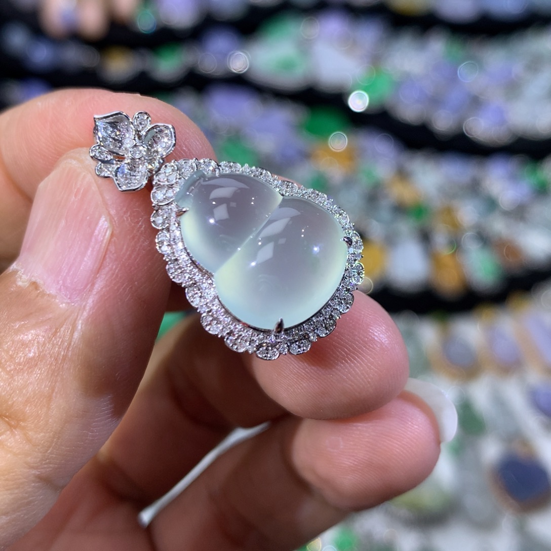 翡翠18K金镶嵌吊坠(不含链)