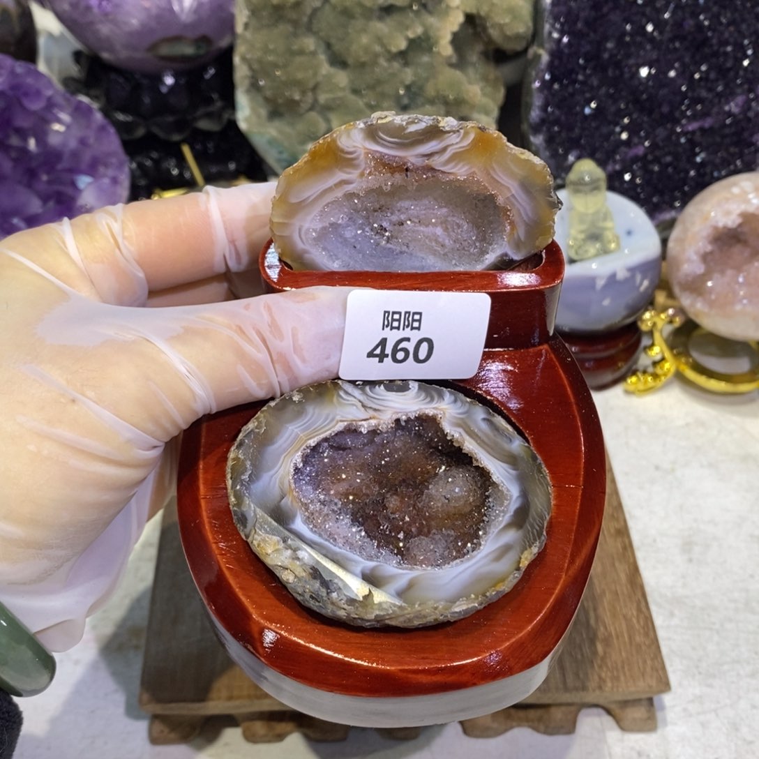 未镶嵌水晶大型摆件（非配饰）