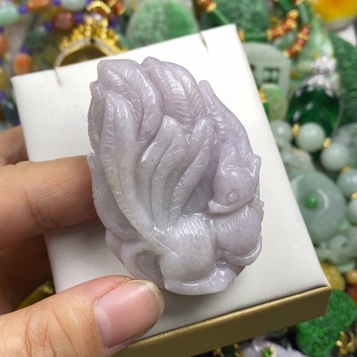翡翠未镶嵌吊坠(赠链)