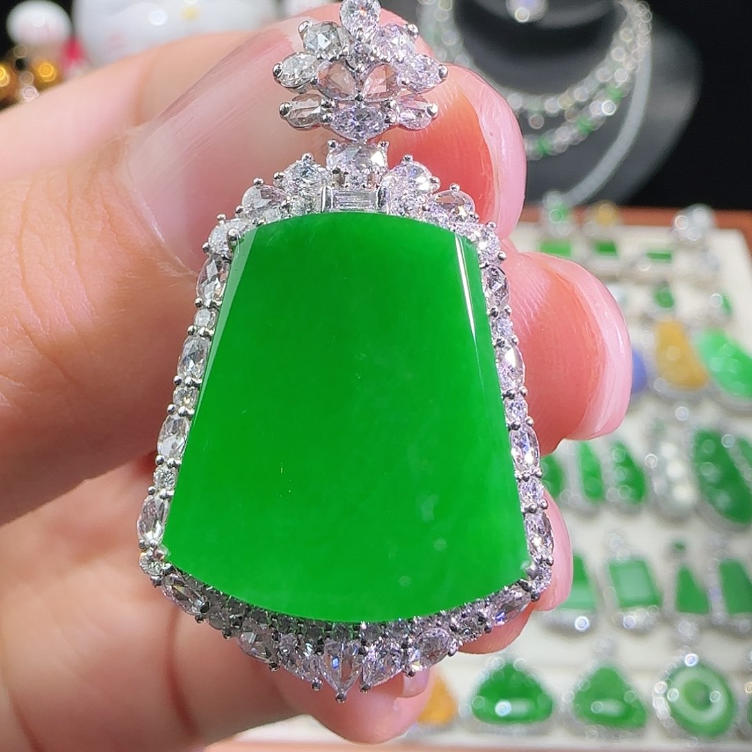 翡翠18K金镶嵌吊坠(不含链)