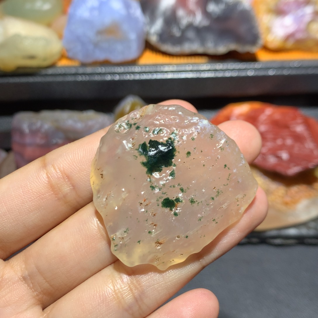 陶瓷银根绿飘花窝窝