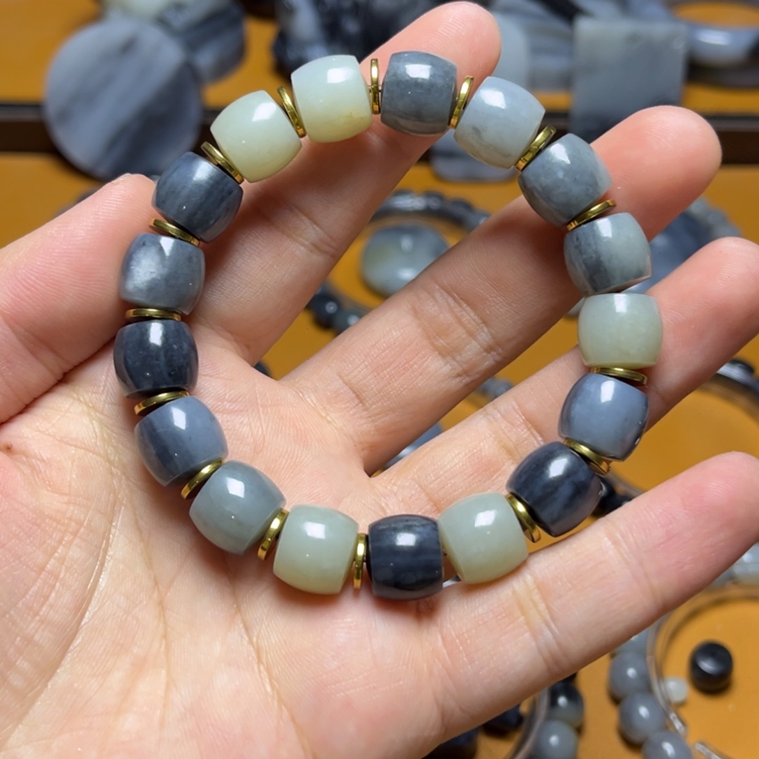 和田玉未镶嵌手链卡十二直切手串（微瑕不退换）