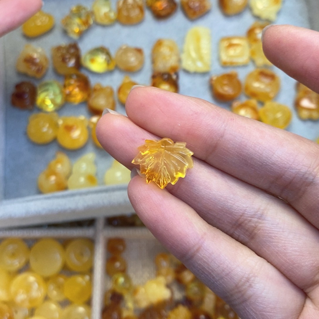 蜜蜡颈饰未镶嵌꒰****꒱枫叶