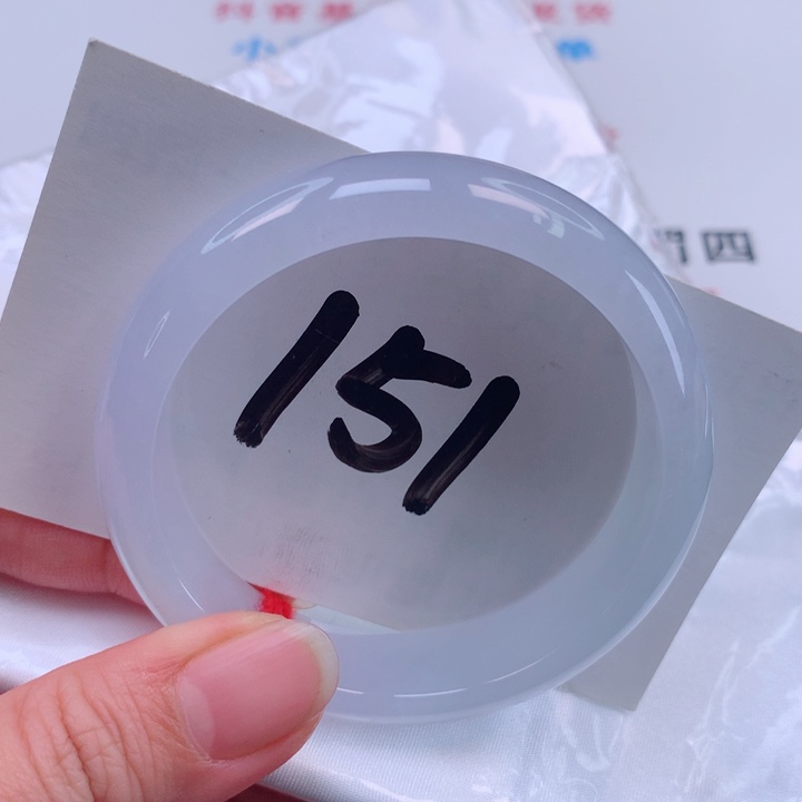 翡翠手镯未镶嵌正