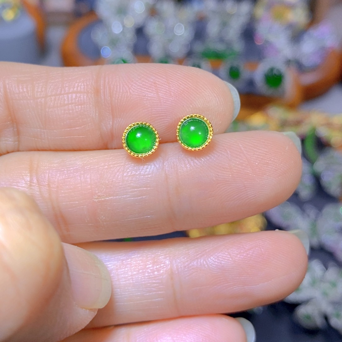 翡翠颈饰银S925镶嵌天然翡翠