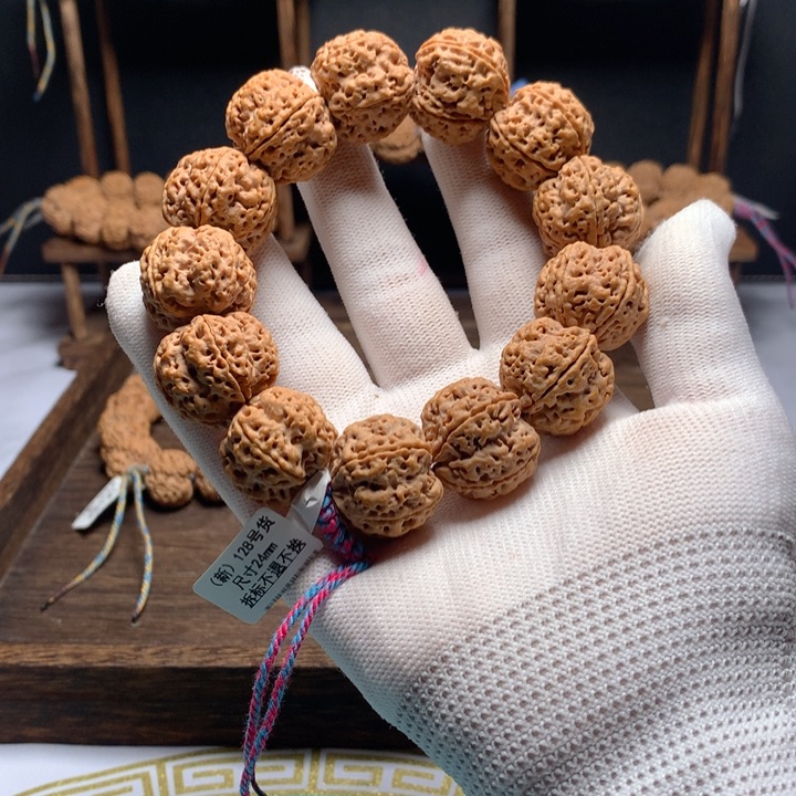 金刚菩提吊坠24梅花蜂王