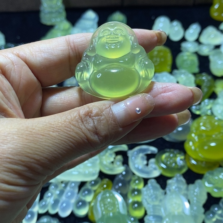 大***麻蛇纹石玉未镶嵌颈饰