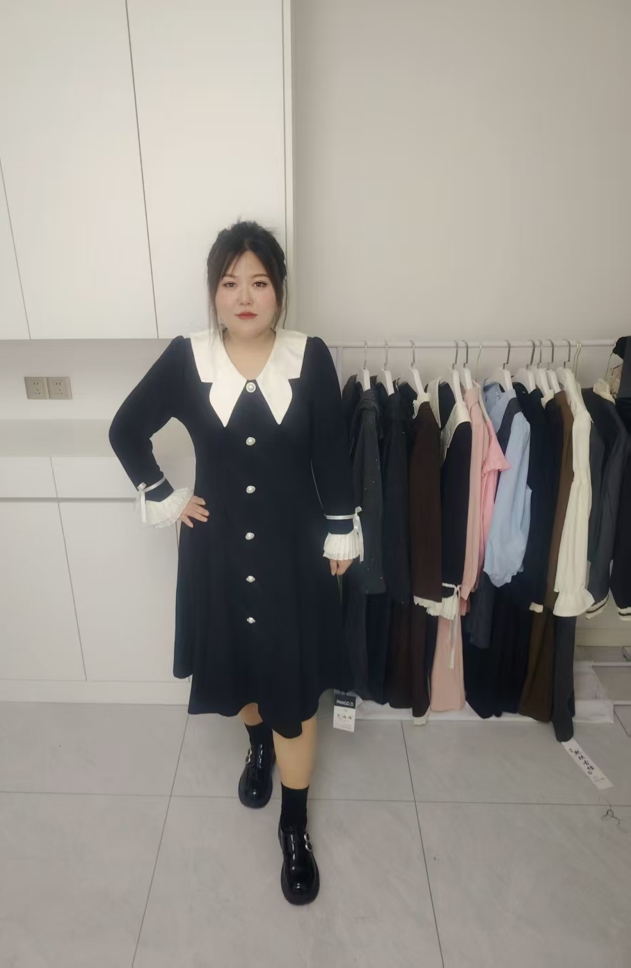 《大亭家》早春连衣裙洋气时尚提花工艺显瘦大码女装