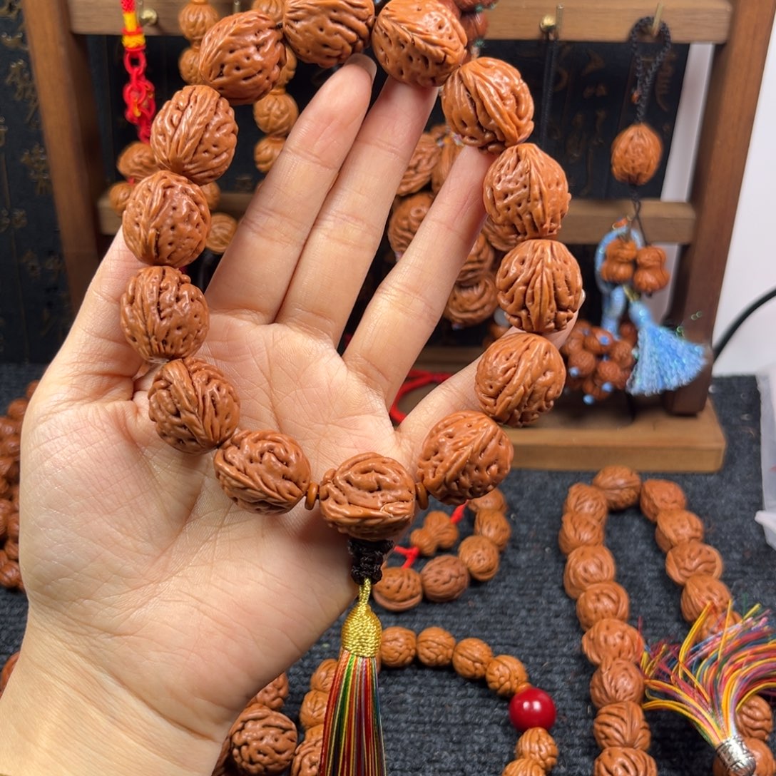 ~***~吊坠桃核桃枭手持L4