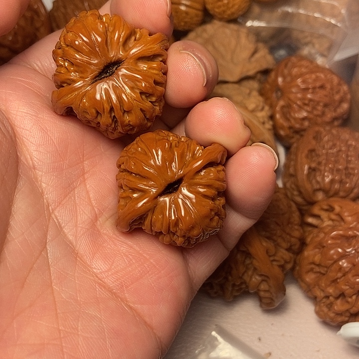 西***狼文玩核桃把件手捻