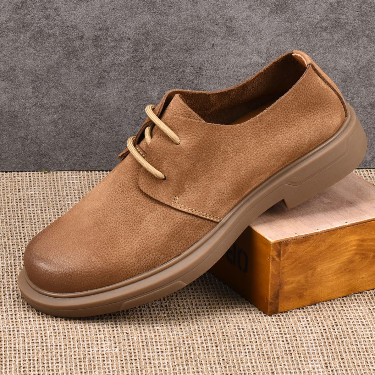 头层牛皮春季新款男士鞋子休闲皮鞋英伦复古鞋子男款百搭透气男鞋