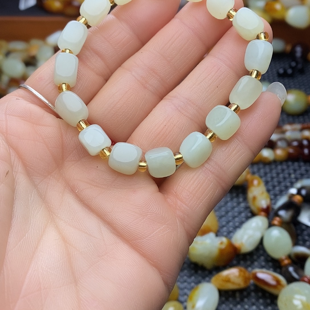 和田玉未镶嵌手链