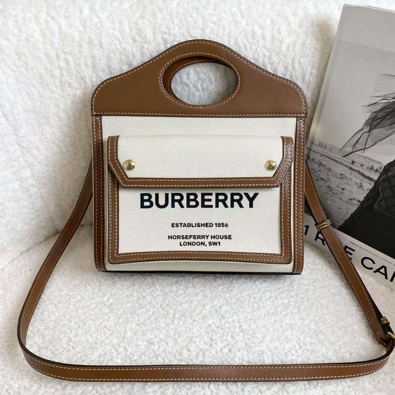 99新 BURBERRY/博柏利 棕色Pocket 斜挎包/ 85132095/代卖服务