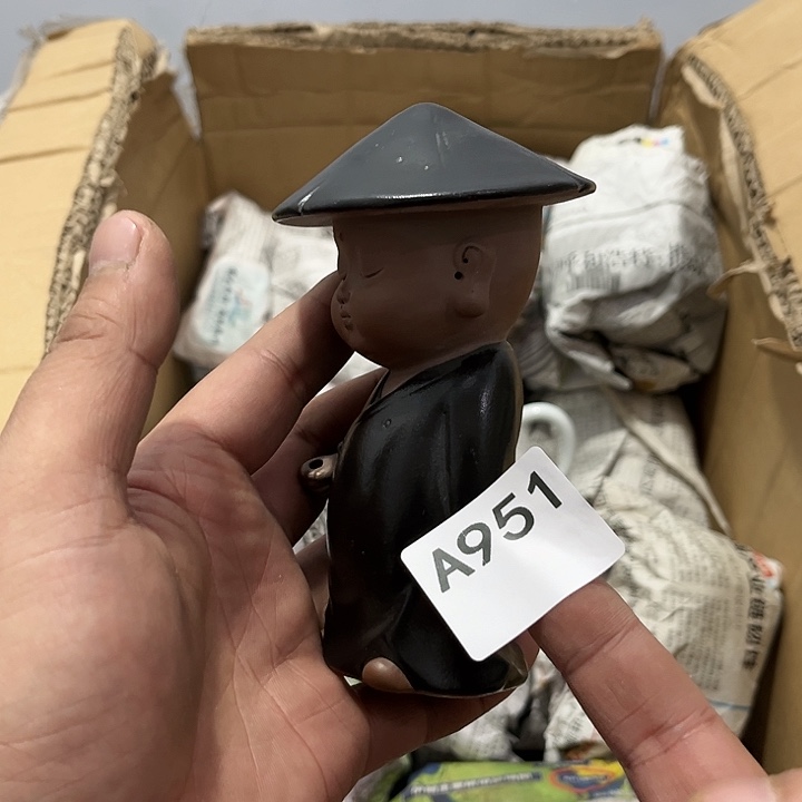 燕***儿茶具默认微瑕瓷器、茶具、壶、摆件，介意勿拍 