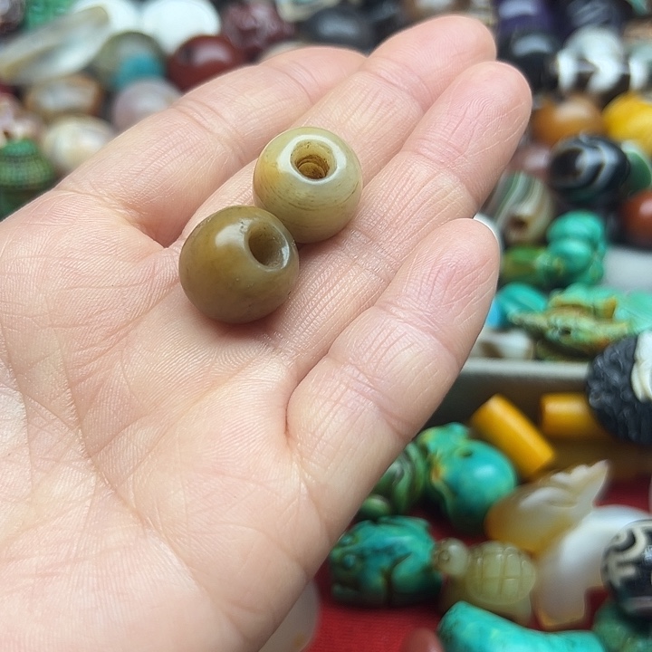 龚***财玛瑙/玉髓未镶嵌颈饰