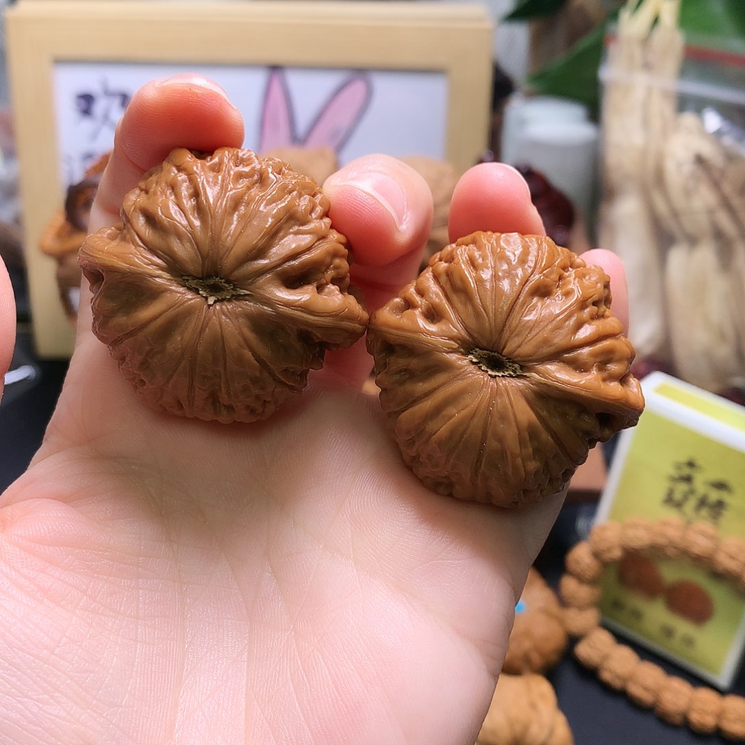 文玩核桃吊坠铁锤42