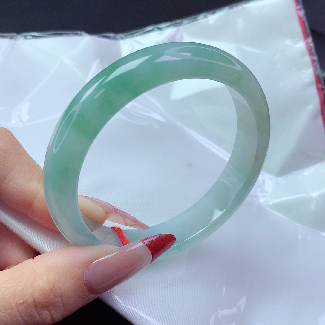【闪购商品】翡翠手镯未镶嵌a 13750