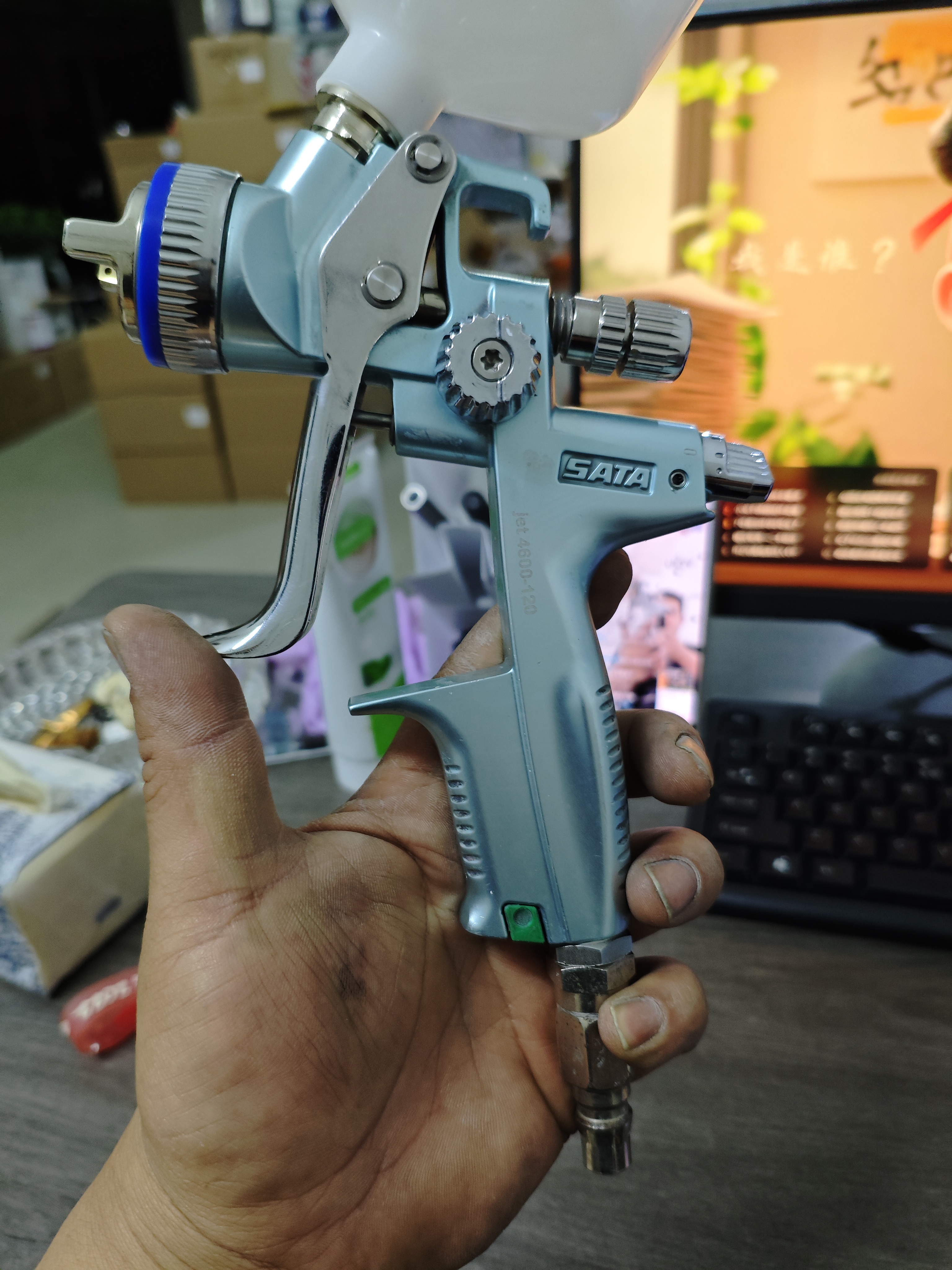 萨塔4600汽车喷涂专用喷枪