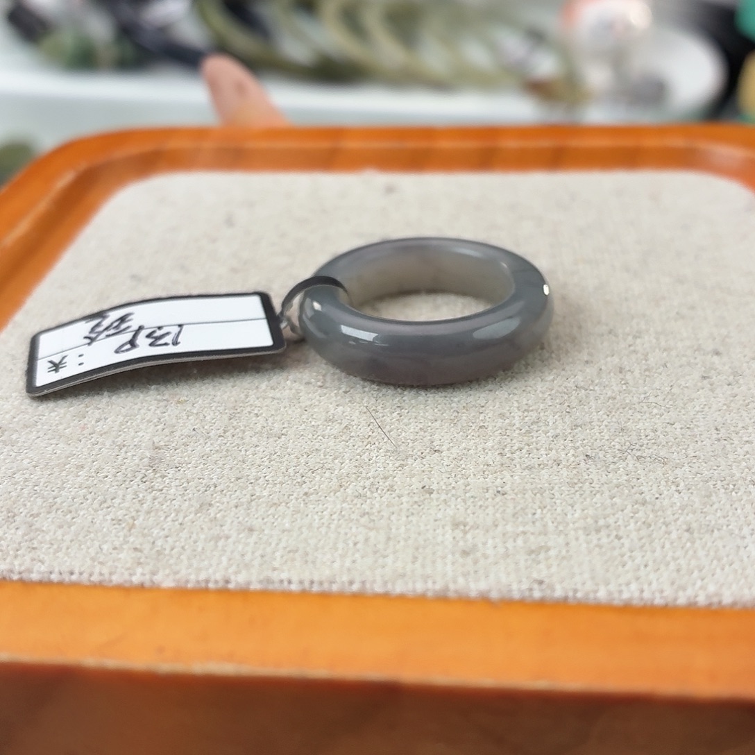 和田玉未镶嵌戒指s95烟紫轮胎17.3不退换