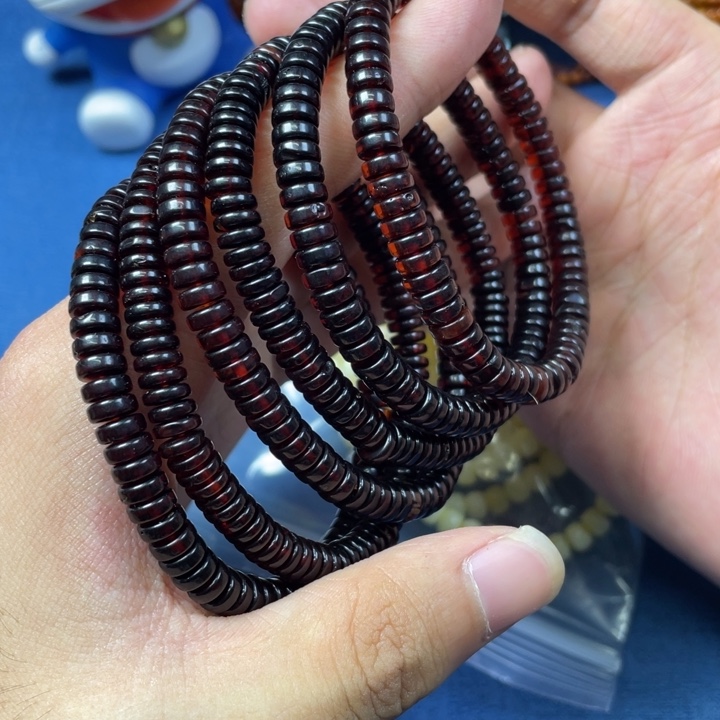 未镶嵌琥珀珠宝奇石