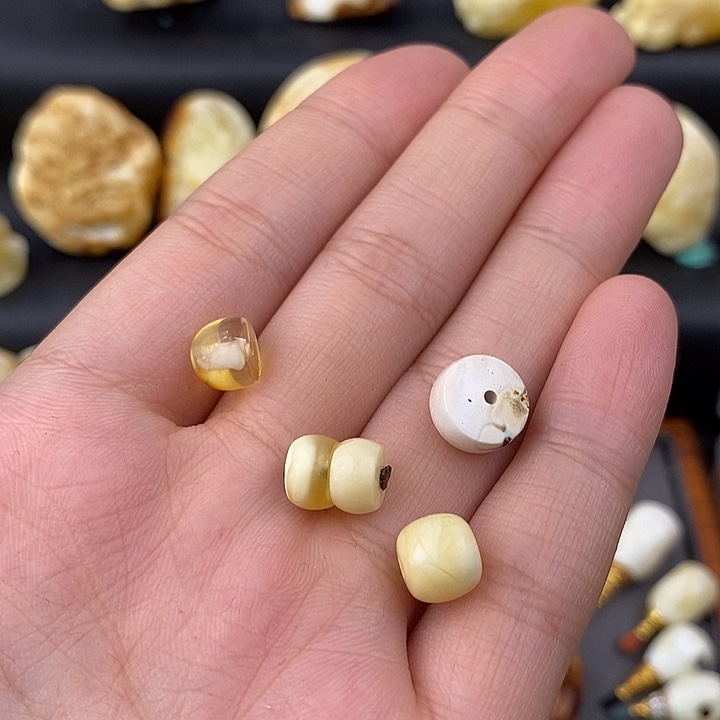 琥珀未镶嵌裸石特价套装