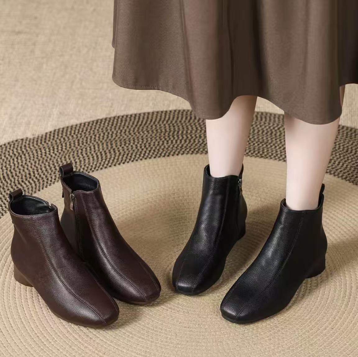 【品牌力荐】秋冬新款简约时尚高级法式粗跟女靴1251