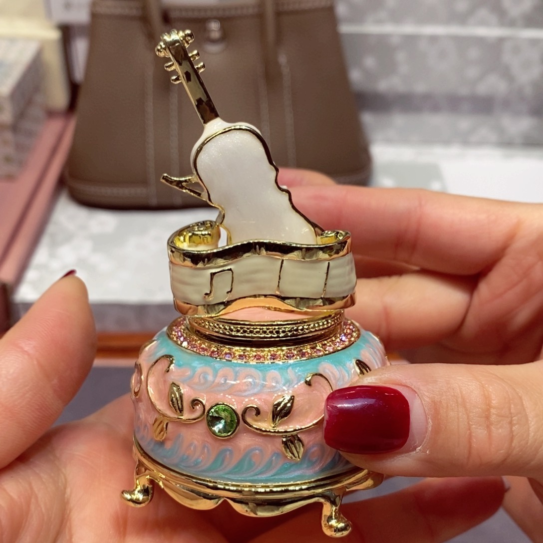 如图所示 观兰器物