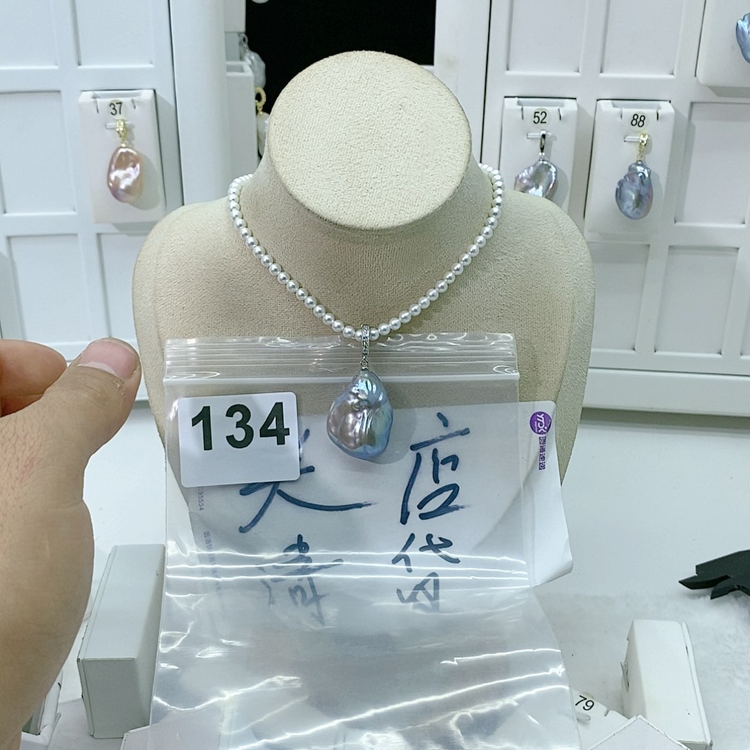 淡水珍珠颈饰合金