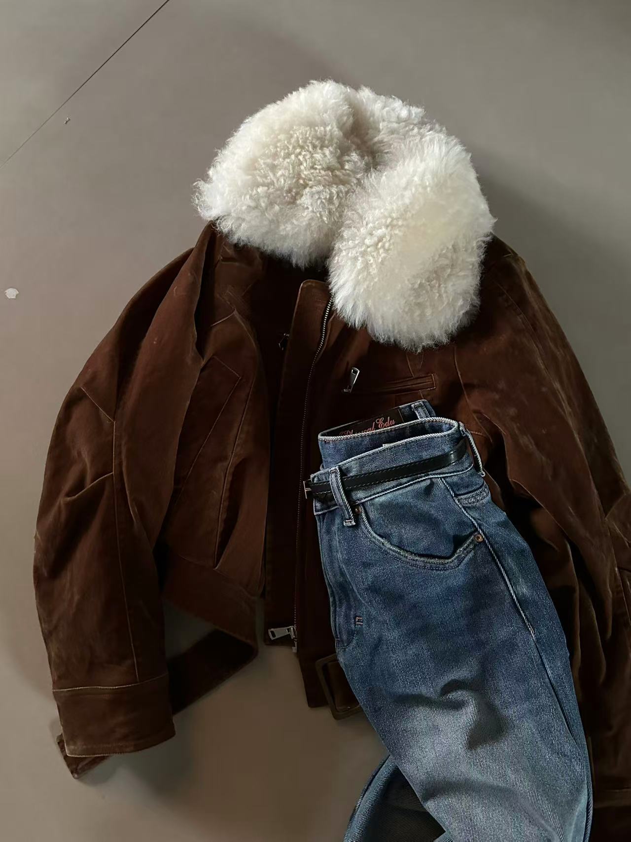 THE CANAL 极简老钱风100领鹅绒