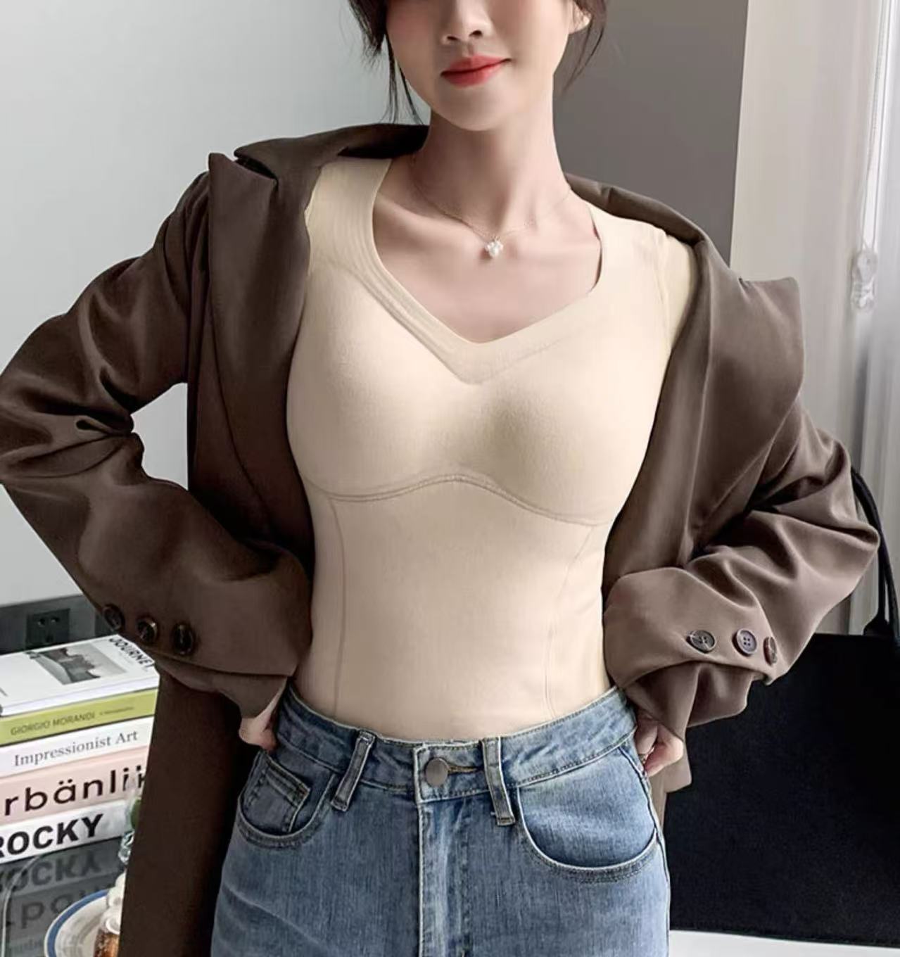 秋冬无痕保暖背心女带胸垫一体式德绒加厚内搭打底衫