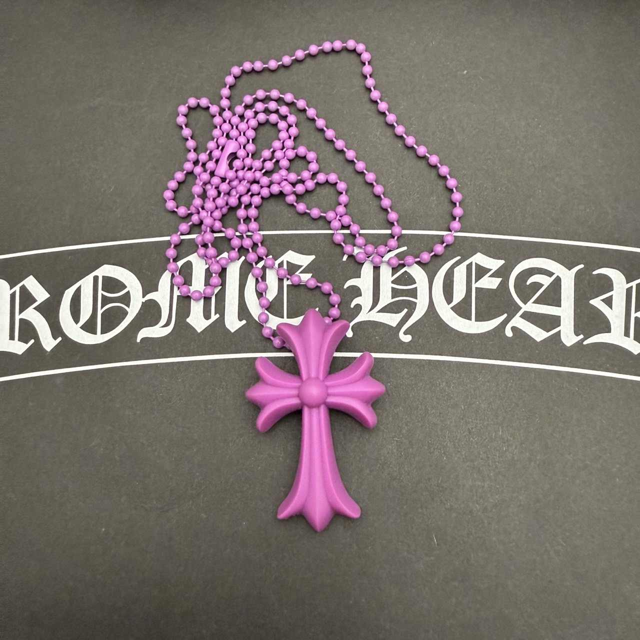 非金属树脂吊坠 ChromeHearts 树脂十字架吊坠