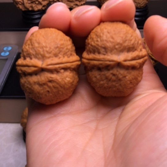 文玩核桃把件铁绣球14