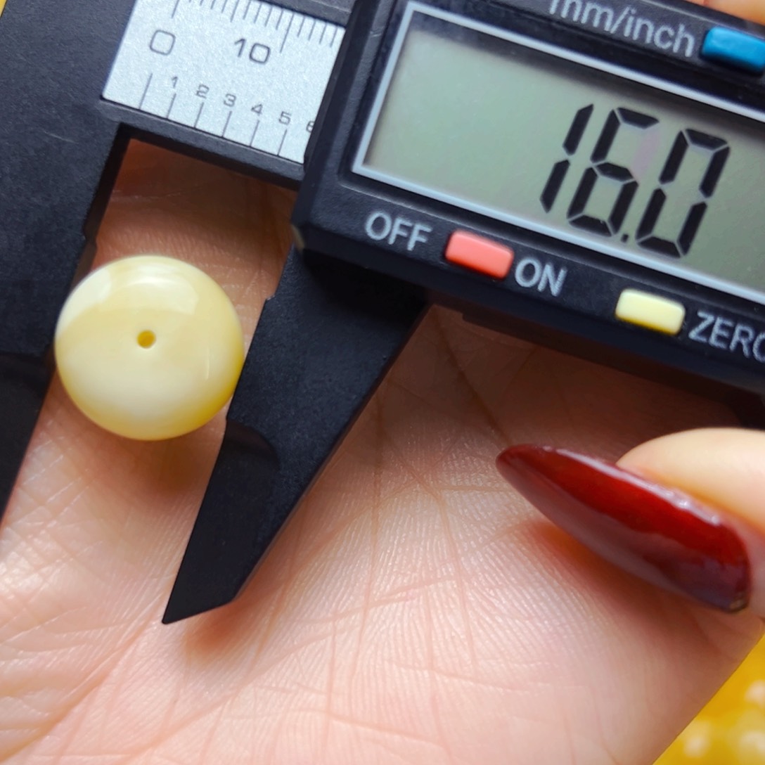 未镶嵌蜜蜡裸石16mm墩子