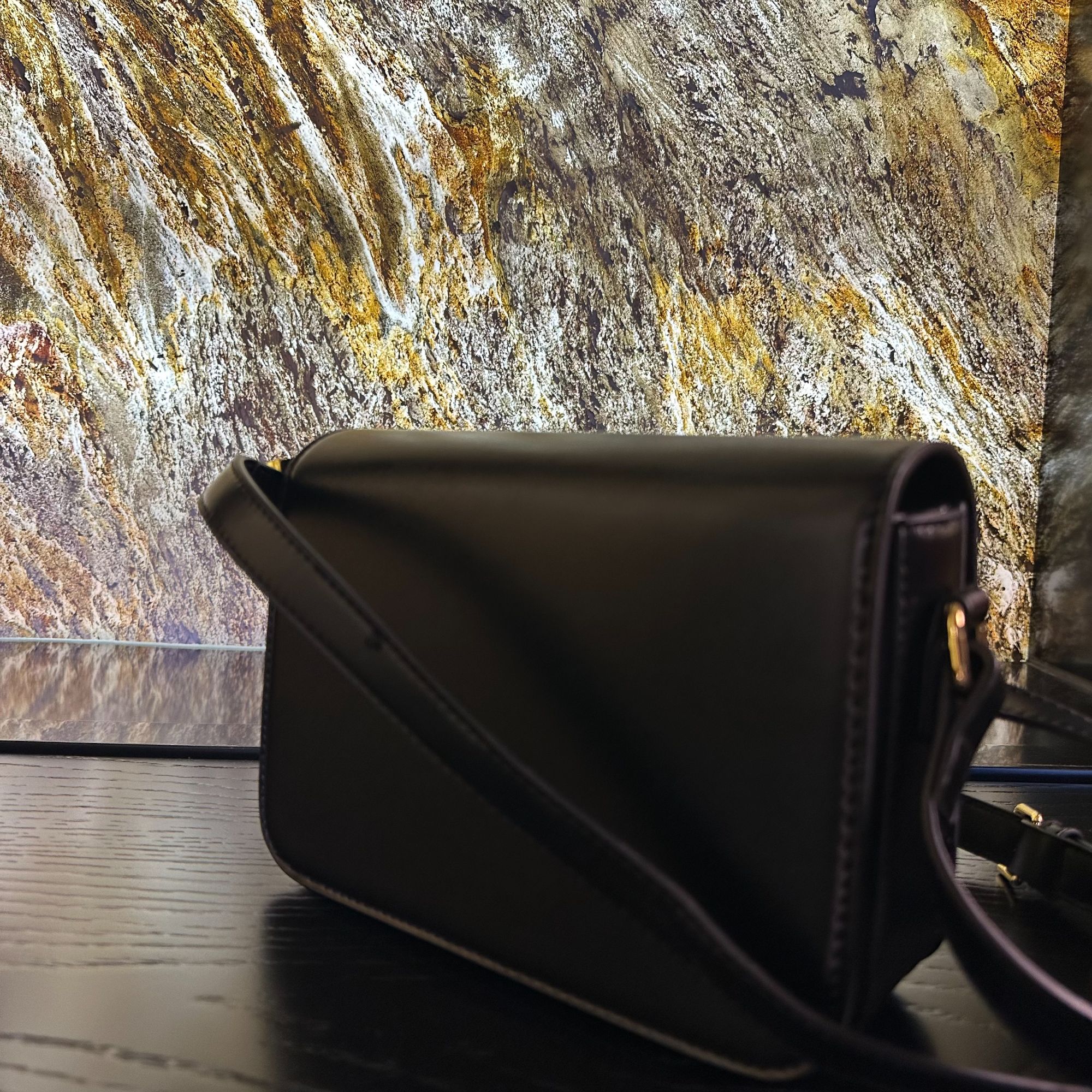 HIRMRIS手工真皮包550769-黑 复古豆腐林