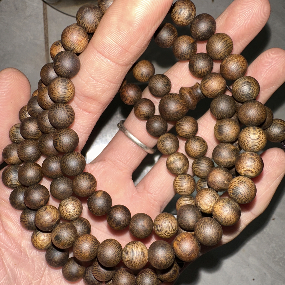 沉香奇楠0.8圆珠108多圈35克+