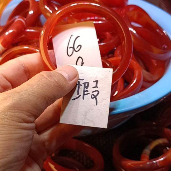 玛瑙/玉髓未镶嵌手镯