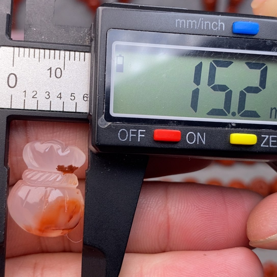 南红玛瑙配饰未镶嵌微瑕