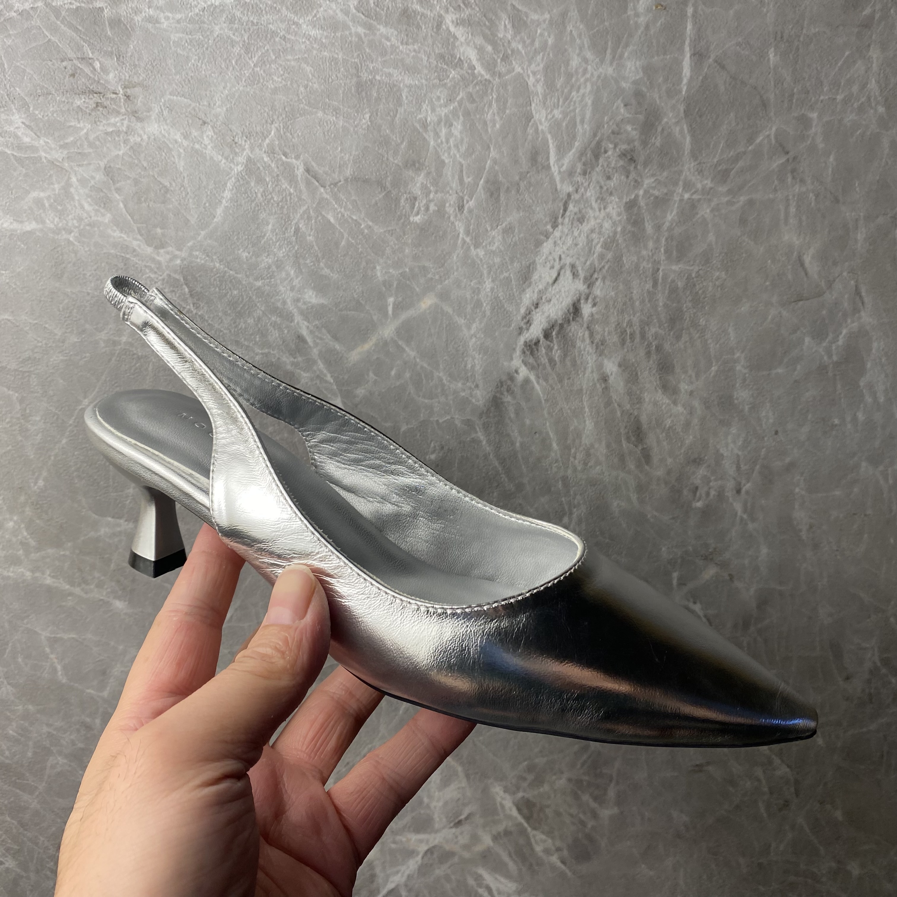 新款羊皮后空凉鞋113银色