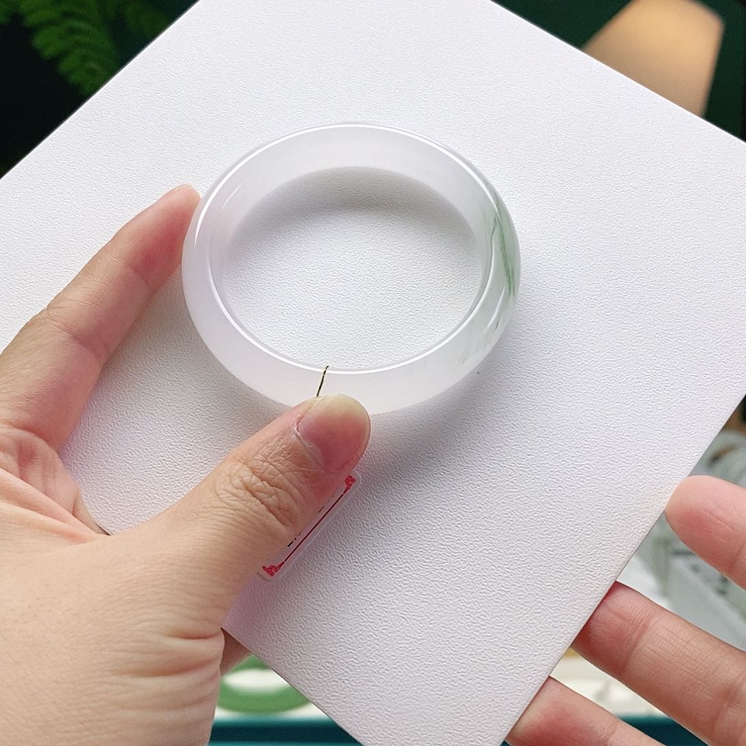 石英质玉未镶嵌手镯51.1