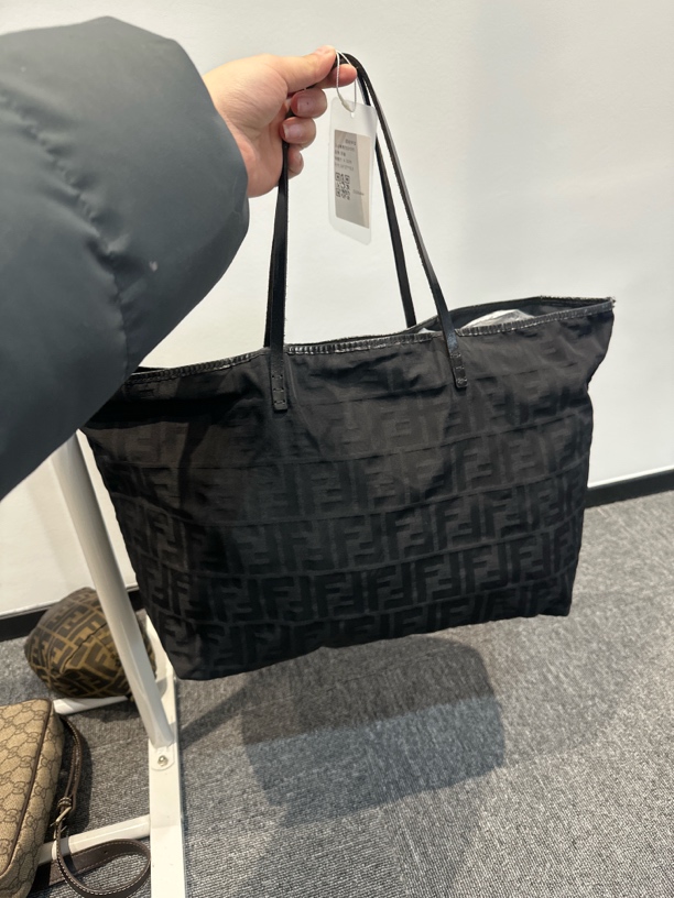 95新 FENDI/芬迪 单肩包/芬迪/qh595