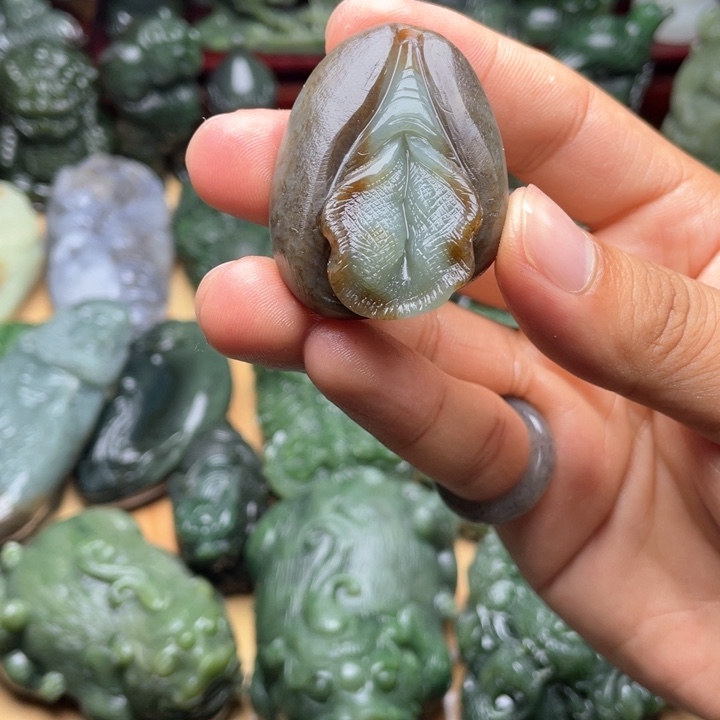 和田玉未镶嵌挂件d****o