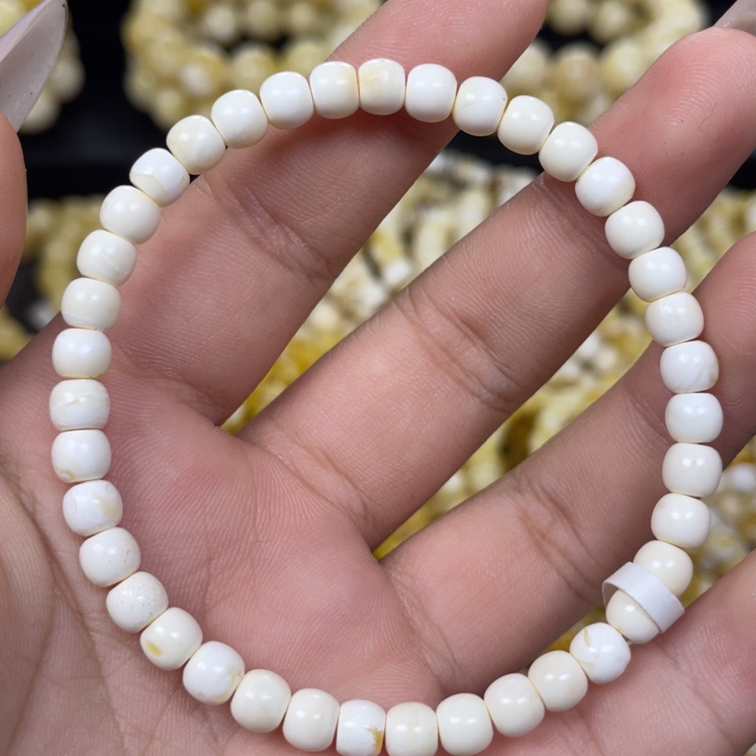 蜜蜡未镶嵌珠宝奇石5.5m