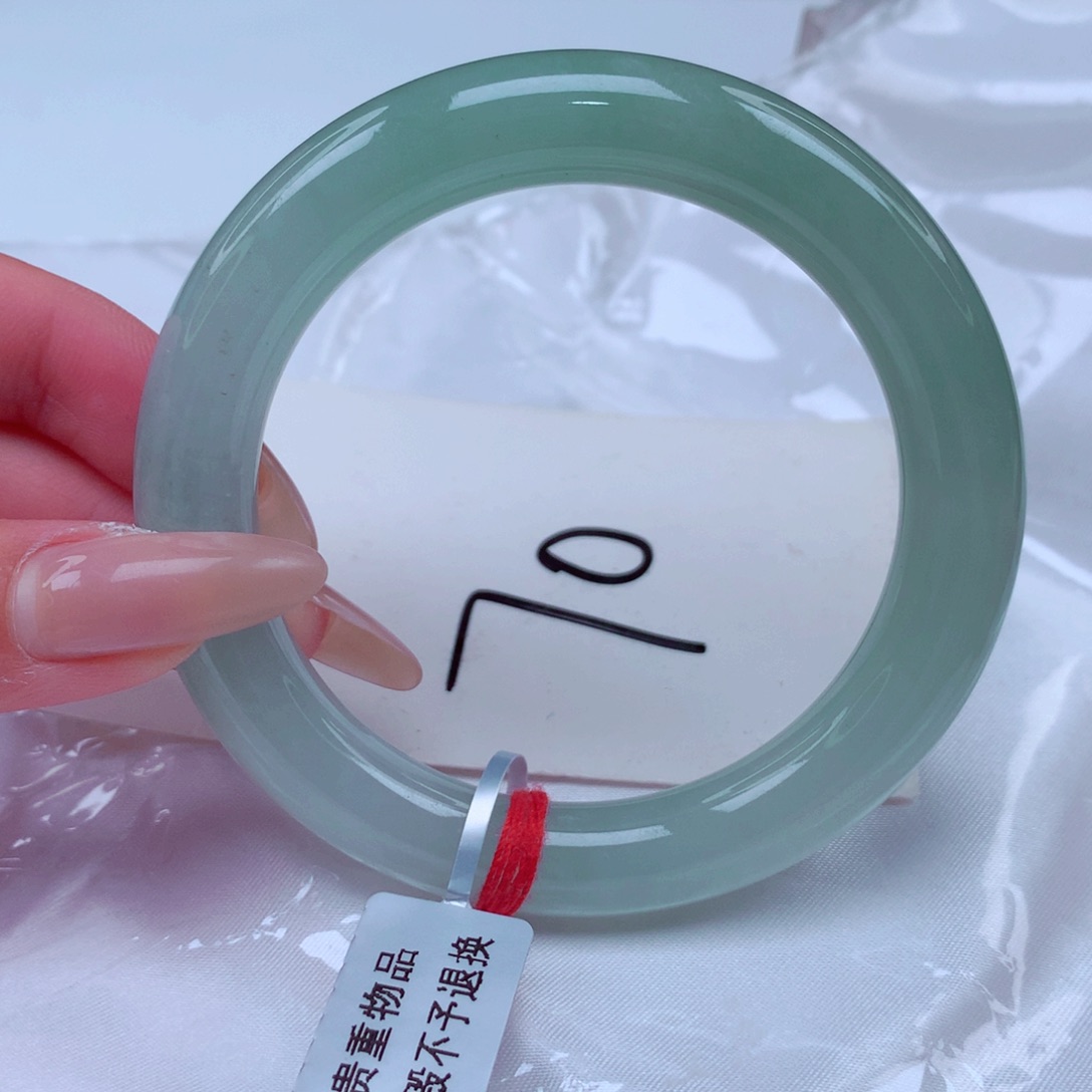 翡翠手镯未镶嵌翡翠55