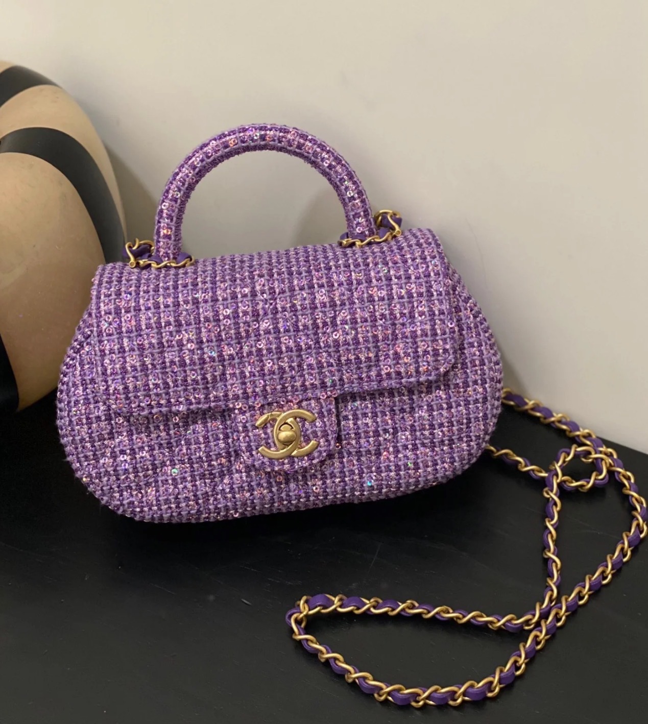 99新 Chanel/香奈儿  24C紫色毛呢手提元宝cf 包 19cm 11919249