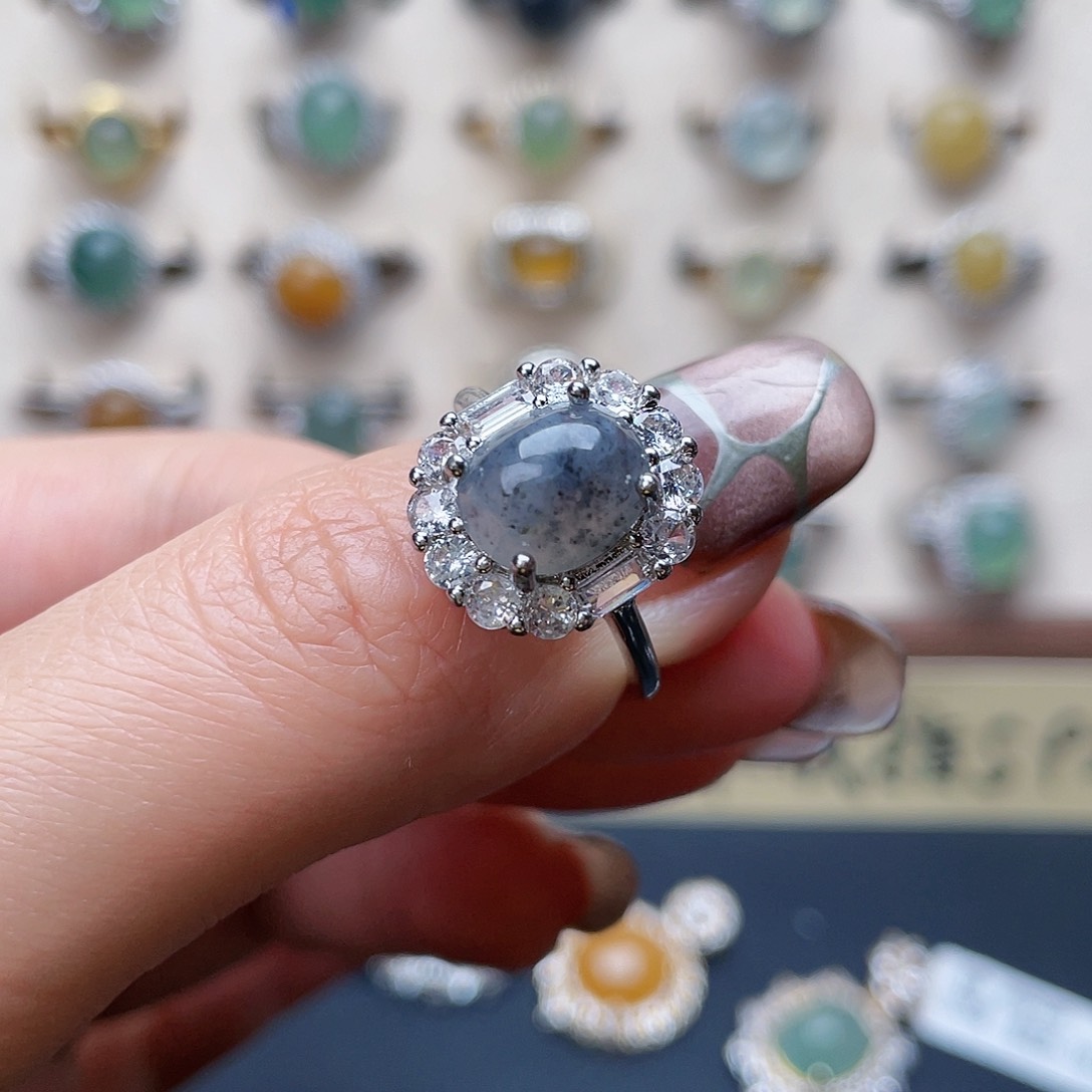 翡翠戒指未镶嵌戒指